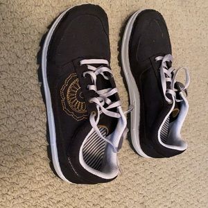 Astral causal sneakers. Size 6.5.